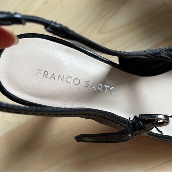 Franco Sarto Black Strappy Heels Round Toes Patent Leather Size 7 A - Picture 3 of 12